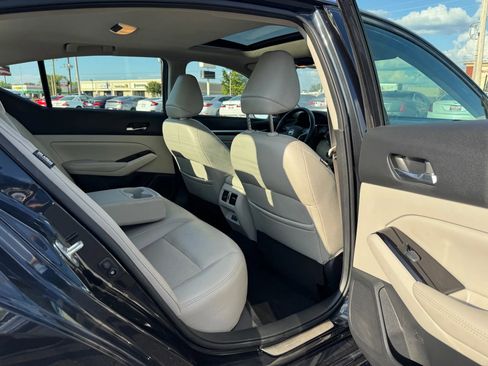 Used 2020 Nissan Altima 2.5 SL image 9