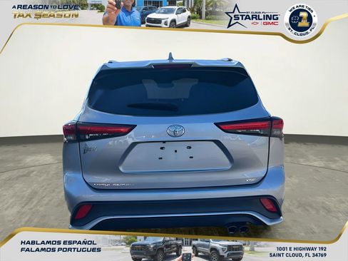 Used 2023 Toyota Highlander XSE image 4