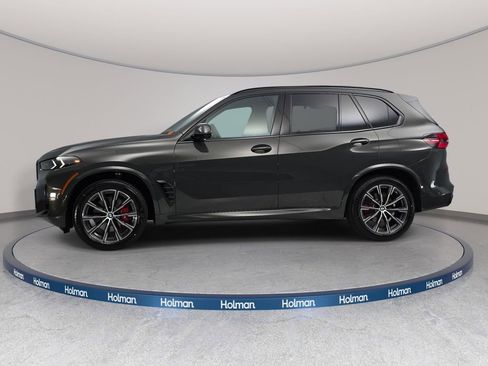 New 2026 BMW X5 xDrive40i w/ M Sport Package AWD/4WD image 8