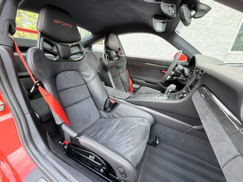 Used 2016 Porsche 911 GT3 RS image 37