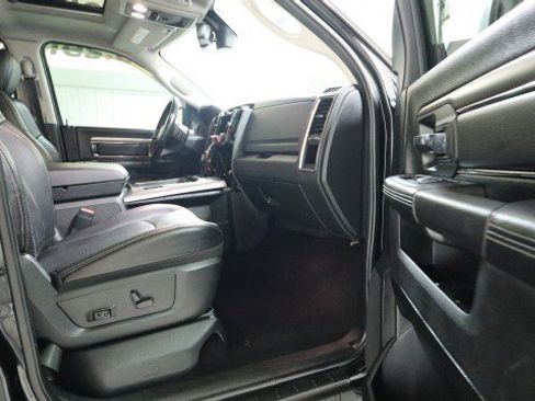 Used 2018 RAM 1500 Sport image 10