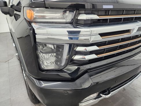 Used 2021 Chevrolet Silverado 2500 High Country w/ Z71 Off-Road Package image 23