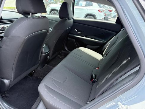 Certified 2021 Hyundai Elantra SEL w/ Convenience Package FWD image 18
