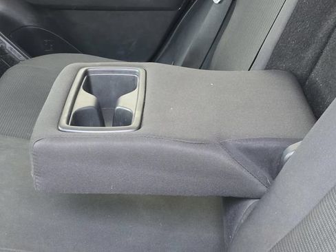 Used 2021 Toyota RAV4 LE AWD/4WD image 10