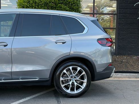Used 2025 BMW X5 xDrive40i AWD/4WD image 11