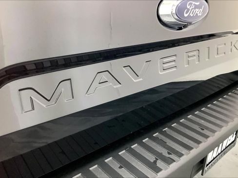 Used 2023 Ford Maverick XLT image 8