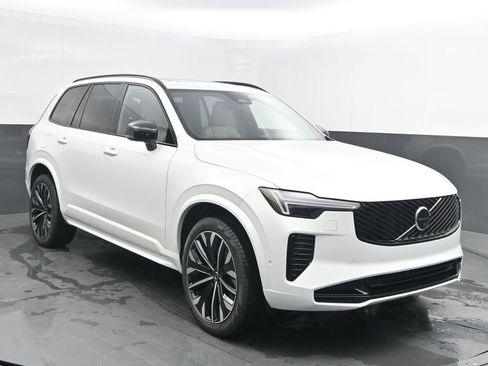 New 2026 Volvo XC90 B6 Ultra w/ Lounge Package image 1