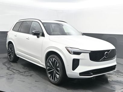 New 2026 Volvo XC90 B6 Ultra w/ Lounge Package