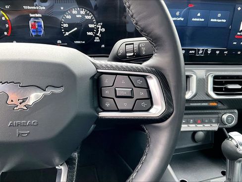 Used 2025 Ford Mustang Premium image 25