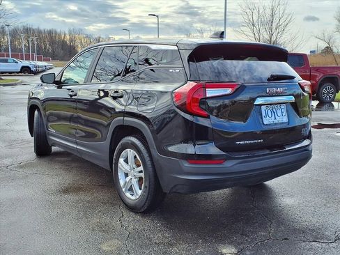 Certified 2022 GMC Terrain SLE image 34