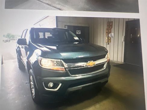 Used 2019 Chevrolet Colorado LT w/ LT Convenience Package RWD image 3