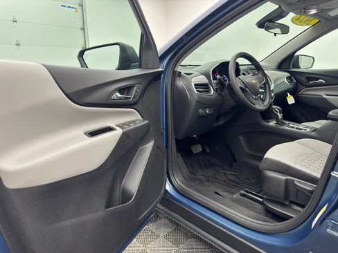 Used 2024 Chevrolet Equinox LS w/ LPO, Floor Liner Package FWD image 13