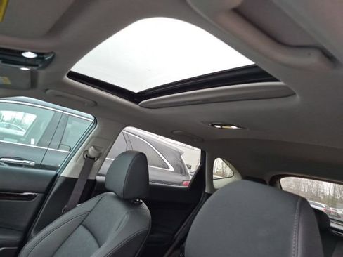 Used 2025 Kia Seltos SX w/ SX Sunroof Package image 6