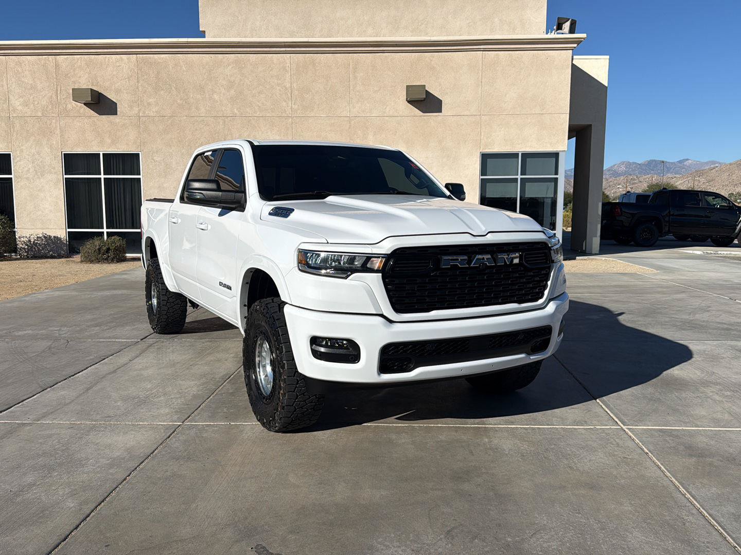 Used 2025 RAM 1500 Big Horn AWD/4WD image 2