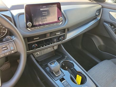 Certified 2023 Nissan Rogue SV image 21