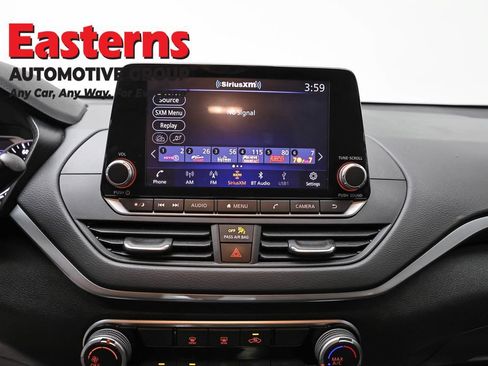 Used 2022 Nissan Altima 2.5 SV FWD image 12