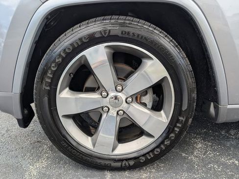 Used 2014 Jeep Grand Cherokee Overland AWD/4WD image 6