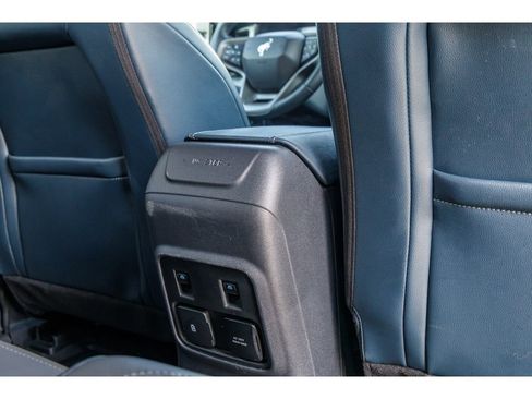 Used 2024 Ford Bronco Outer Banks w/ Sasquatch Package AWD/4WD image 14