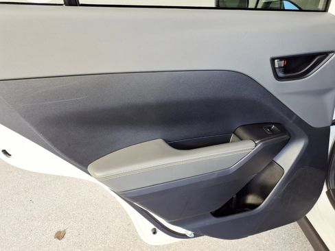 Used 2025 Subaru Crosstrek 2.5i Sport AWD/4WD image 25