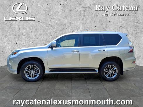 Certified 2023 Lexus GX 460 Premium w/ Premium Package AWD/4WD image 4
