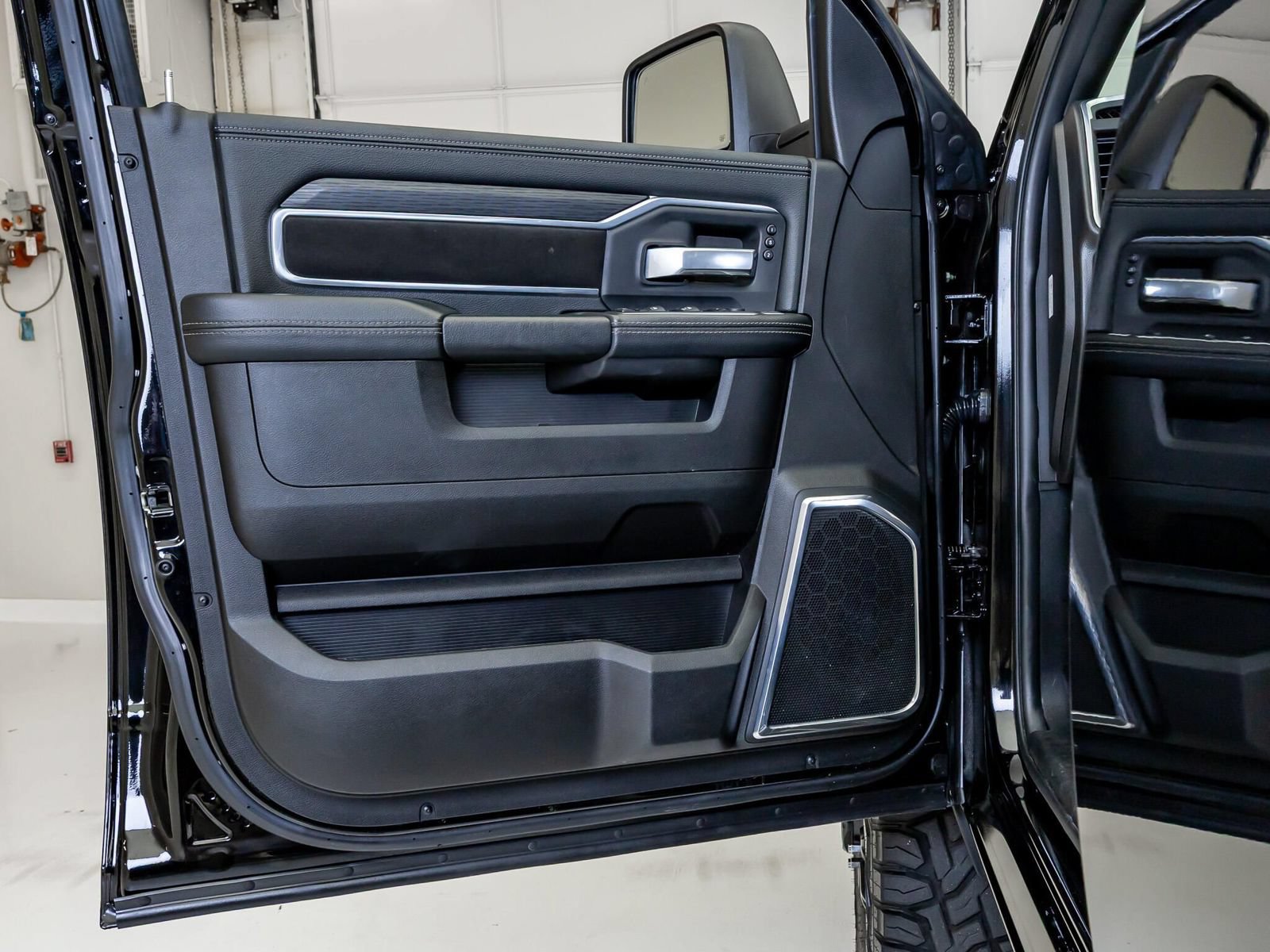 Used 2024 RAM 3500 Laramie w/ Night Edition AWD/4WD image 36