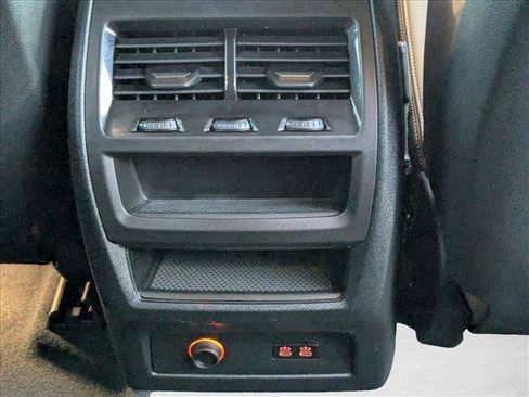 Certified 2024 BMW X5 xDrive40i w/ Premium Package image 17