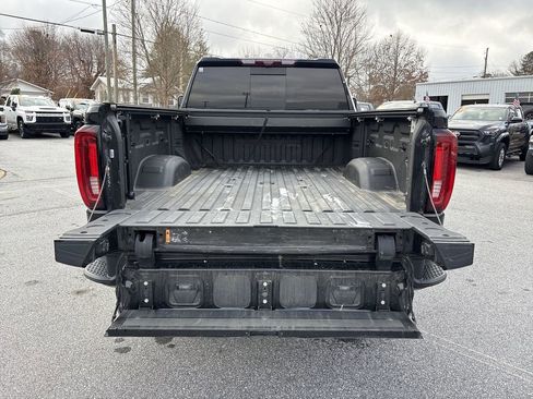 Certified 2022 GMC Sierra 3500 Denali w/ Technology Package image 29