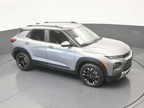 Used 2023 Chevrolet TrailBlazer LT FWD image 50