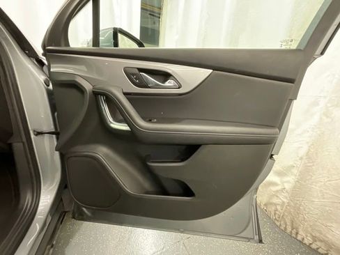 Used 2025 Chevrolet Blazer LT FWD image 22