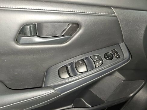 Used 2024 Nissan Sentra S image 25