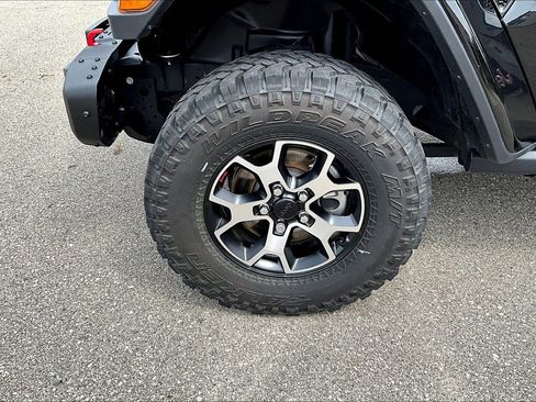 Certified 2020 Jeep Wrangler Unlimited Rubicon image 37