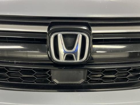 Used 2020 Honda CR-V Touring image 32