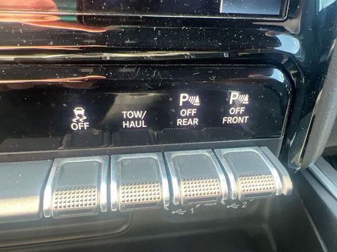 Used 2023 RAM 1500 Big Horn AWD/4WD image 31