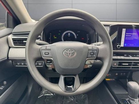 Used 2025 Toyota Camry LE FWD image 43