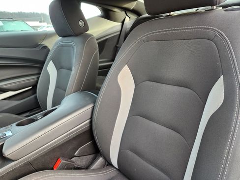 Used 2023 Chevrolet Camaro LT image 20