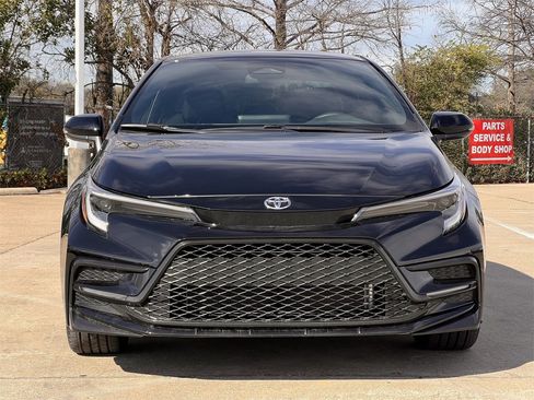 Used 2024 Toyota Corolla SE image 9
