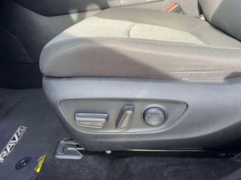 Used 2023 Toyota RAV4 XLE image 16