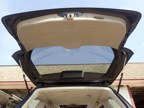 Used 2010 Subaru Forester 2.5X Premium image 23