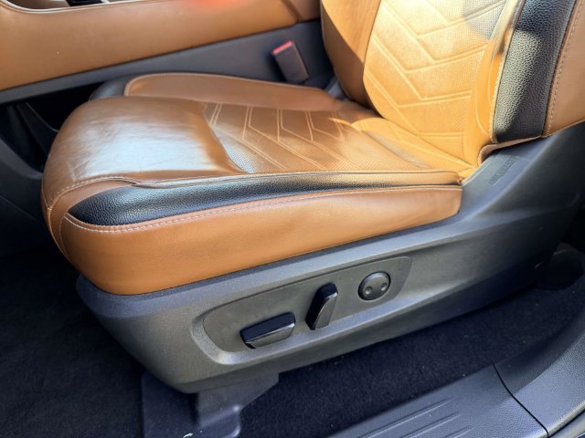 Used 2023 Nissan Pathfinder Platinum AWD/4WD image 15