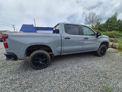 Used 2024 Chevrolet Silverado 1500 LT Trail Boss w/ LT Trail Boss Premium Package AWD/4WD image 8