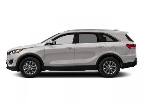 Used 2018 Kia Sorento LX image 3