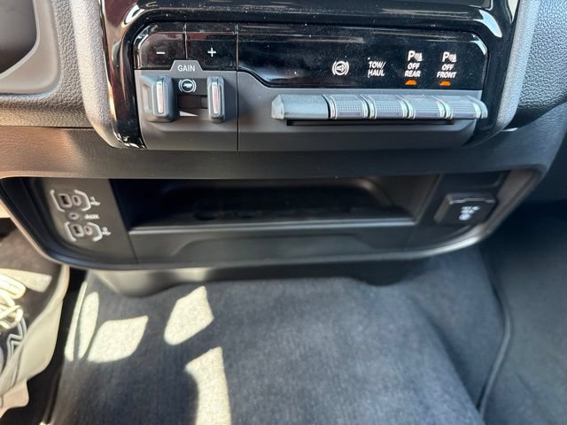 New 2026 RAM 3500 Tradesman AWD/4WD image 36
