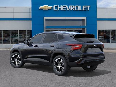 New 2026 Chevrolet Trax RS w/ Sunroof Package image 32