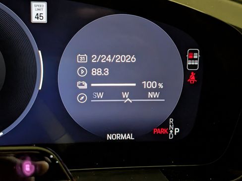 New 2026 Porsche Macan 4S Electric image 30