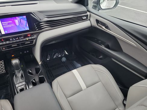 Certified 2025 Toyota Camry SE image 15