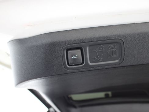 Used 2020 Ford Expedition Max Platinum image 30