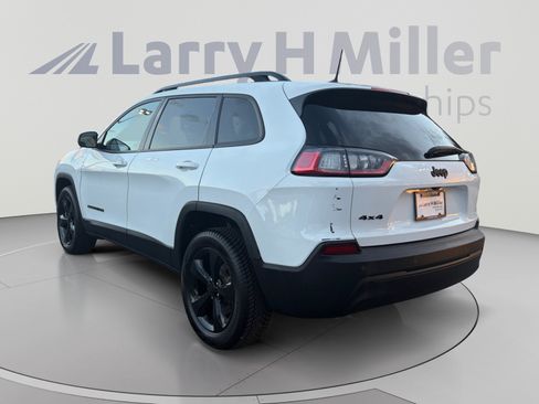 Used 2021 Jeep Cherokee Latitude Plus AWD/4WD image 3
