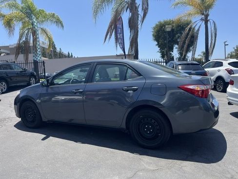 Used 2015 Toyota Corolla LE FWD image 3