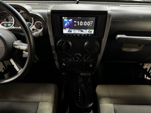 Used 2010 Jeep Wrangler Unlimited Sport AWD/4WD image 12