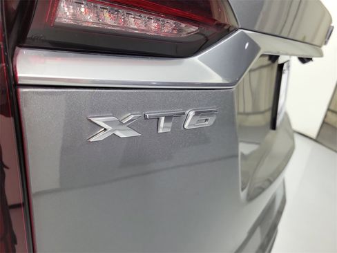 Certified 2024 Cadillac XT6 Premium Luxury image 7